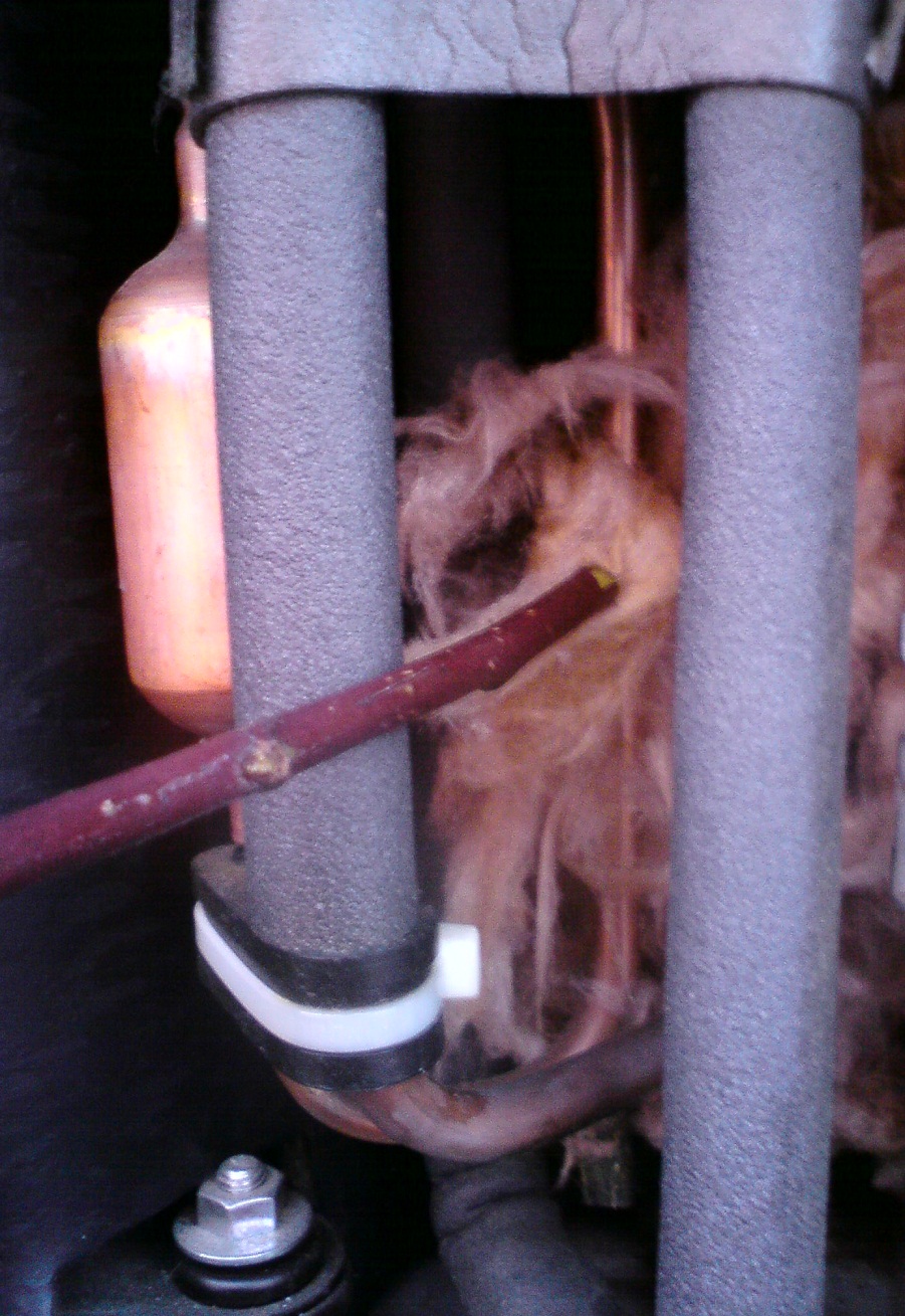 The urge for less energy use Insulate hot parts on outdoor unit of air