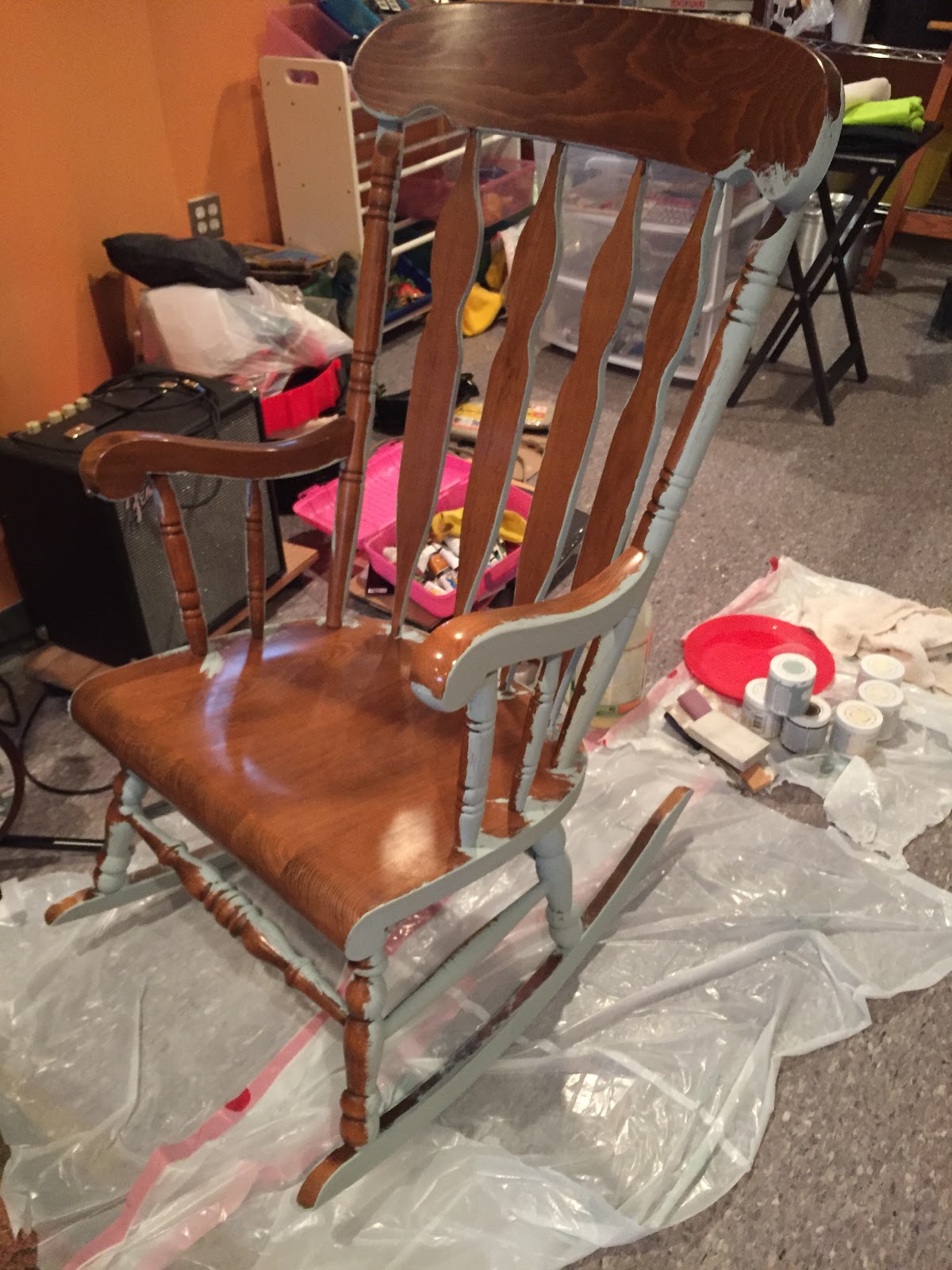 CRAFTS HowTo Refresh an Old Rocking Chair with Two Tone Chalk Paint