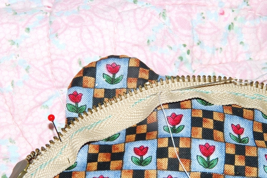 Quilted Patchwork Pouch DIY Tutorial Ideas!