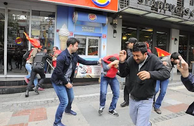 İstanbul'da Olaylı 1 Mayıs: Polisten Müdahale ve Çok Sayıda Gözaltı