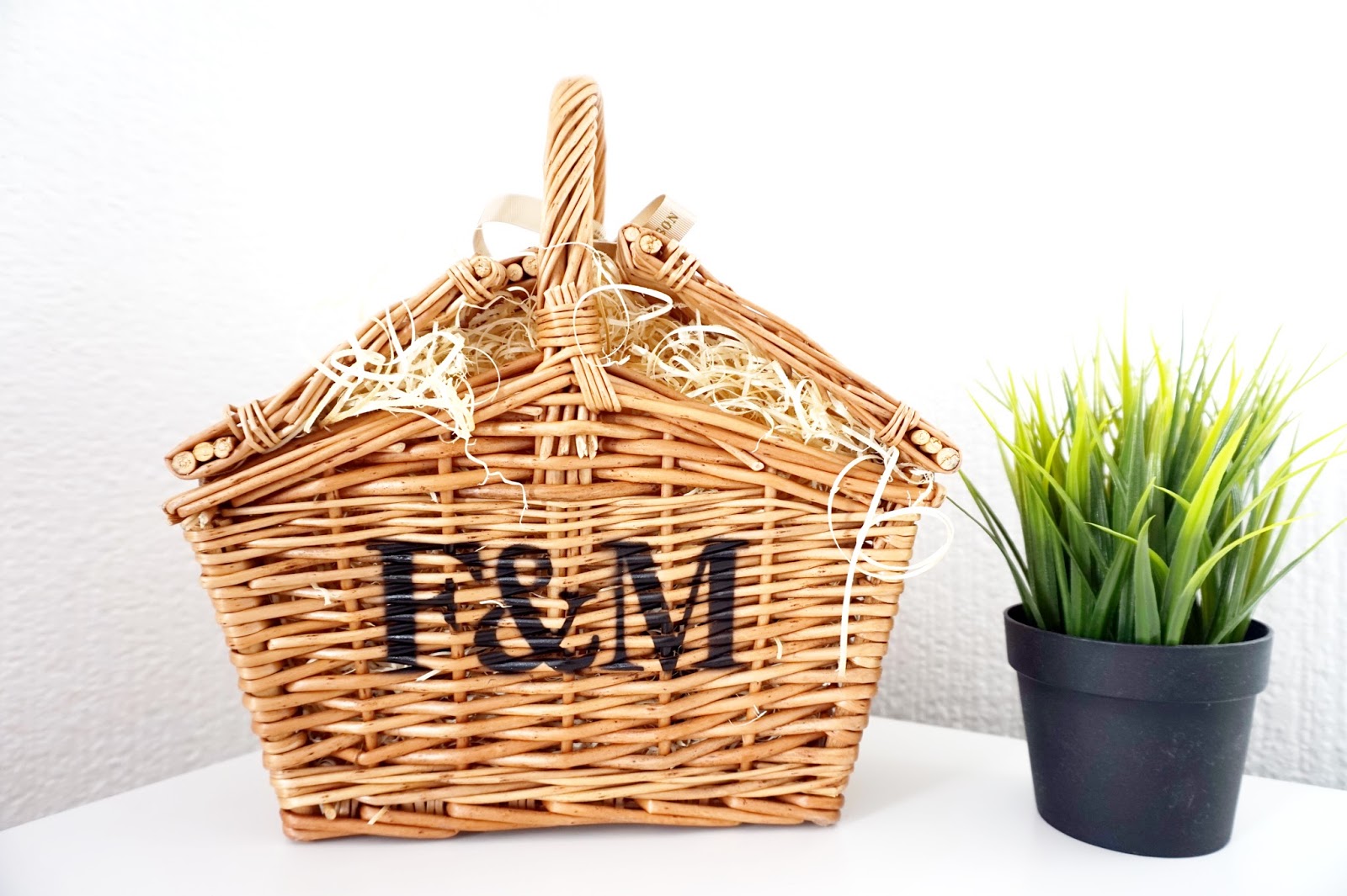 BEAUTIFUL HAMPER FROM FORTNUM AND MASON Beth Owen