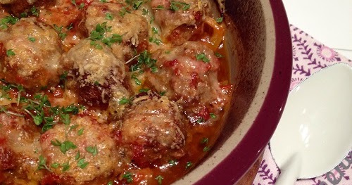 Greenway36: Hackbällchen mit Käsekruste auf Paprika-Zwiebel-Gemüse aus ...