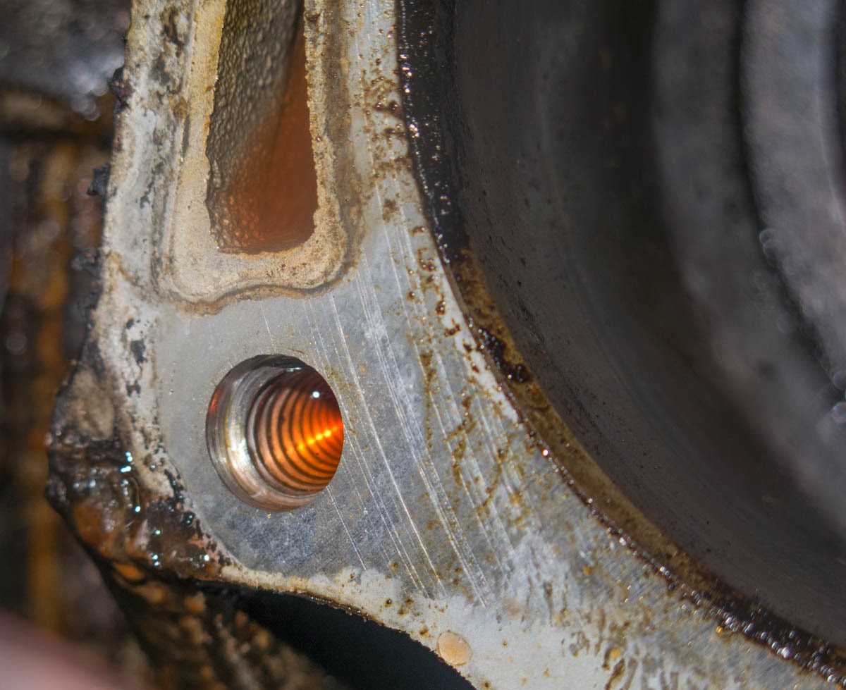 Blown Head Gaskets on Land Rover V8 Engines JE Robison Service