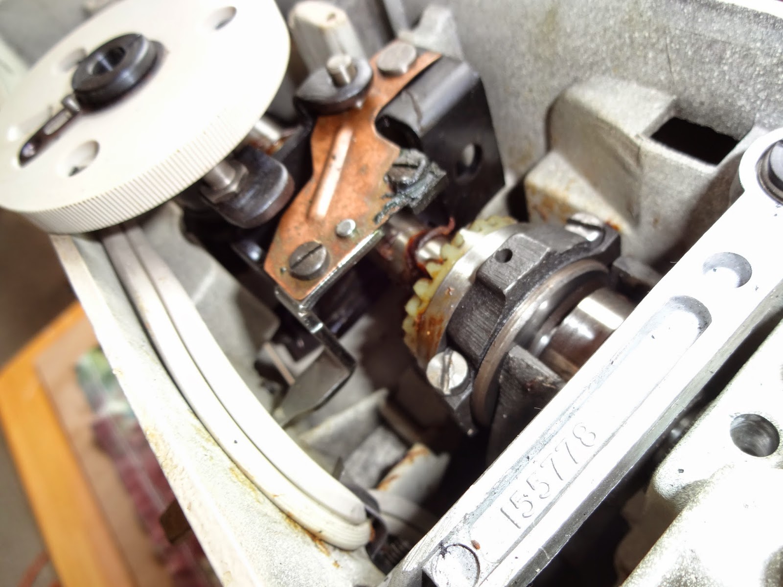 Becca's Crazy Projects: Singer 457 'Stylist' Sewing Machine