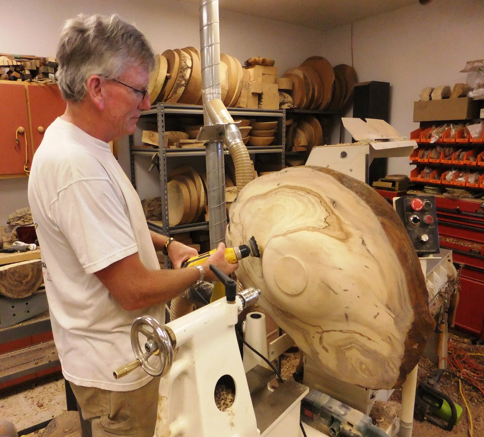 BRIAN MARKHAM LIMBERLOST WOODTURNING Yellow Birch BurlFrom Burl to Bowl