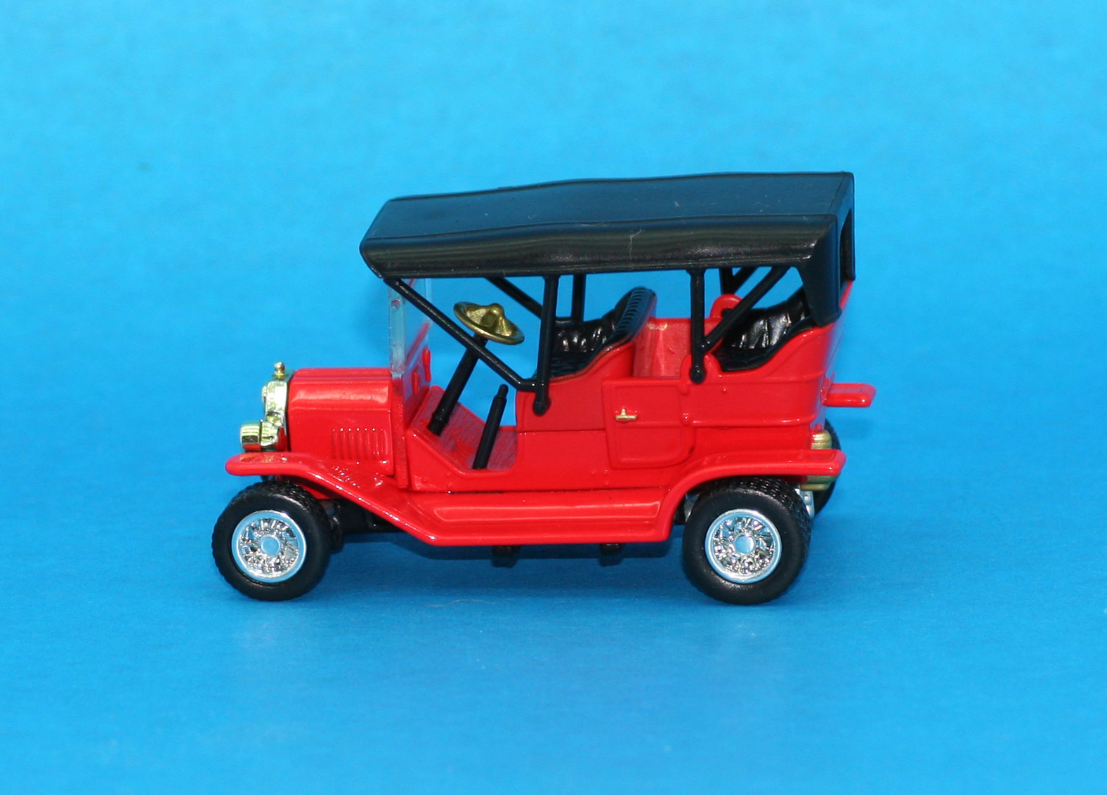 Incredible Mini Garage Ford Model T Touring 1912 Hot wheels 1/64