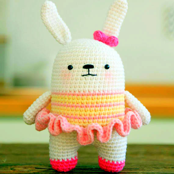 Amigurumi bunny crochet pattern