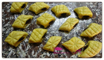 المقروط بالتمر بالخطوات المصورة