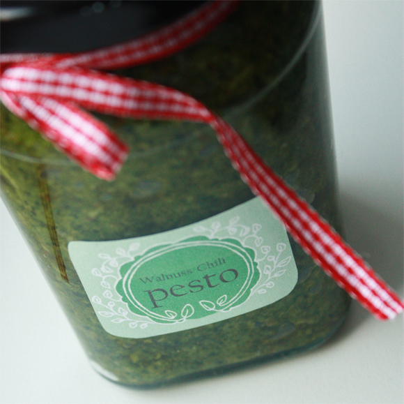 Elly&amp;#39;s Art: Adventskalender 2012 - 4 - Walnuss Chili Pesto