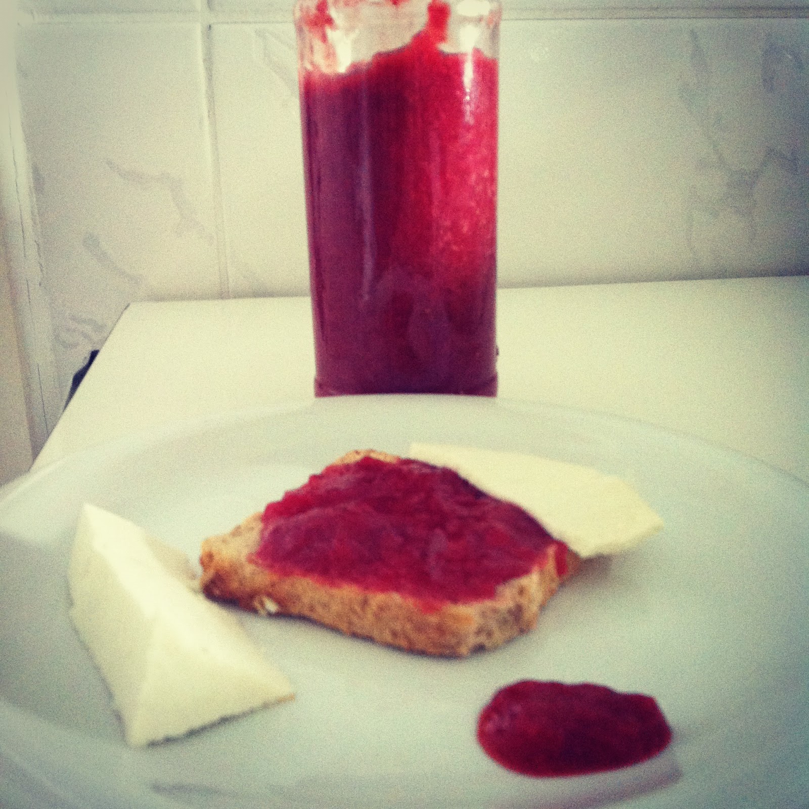 COZINHA DO ZEZÃO: Geléia de Morango Diet e Damasco