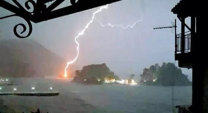Συνεχίζεται και σήμερα η κακοκαιρία -Καταιγίδες σε όλη την Ελλάδα Συνεχίζεται και σήμερα η κακοκαιρία -Καταιγίδες σε όλη την Ελλάδα