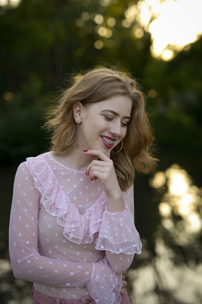 BIAŁE BUTY: HIT CZY OZNAKA KICZU?