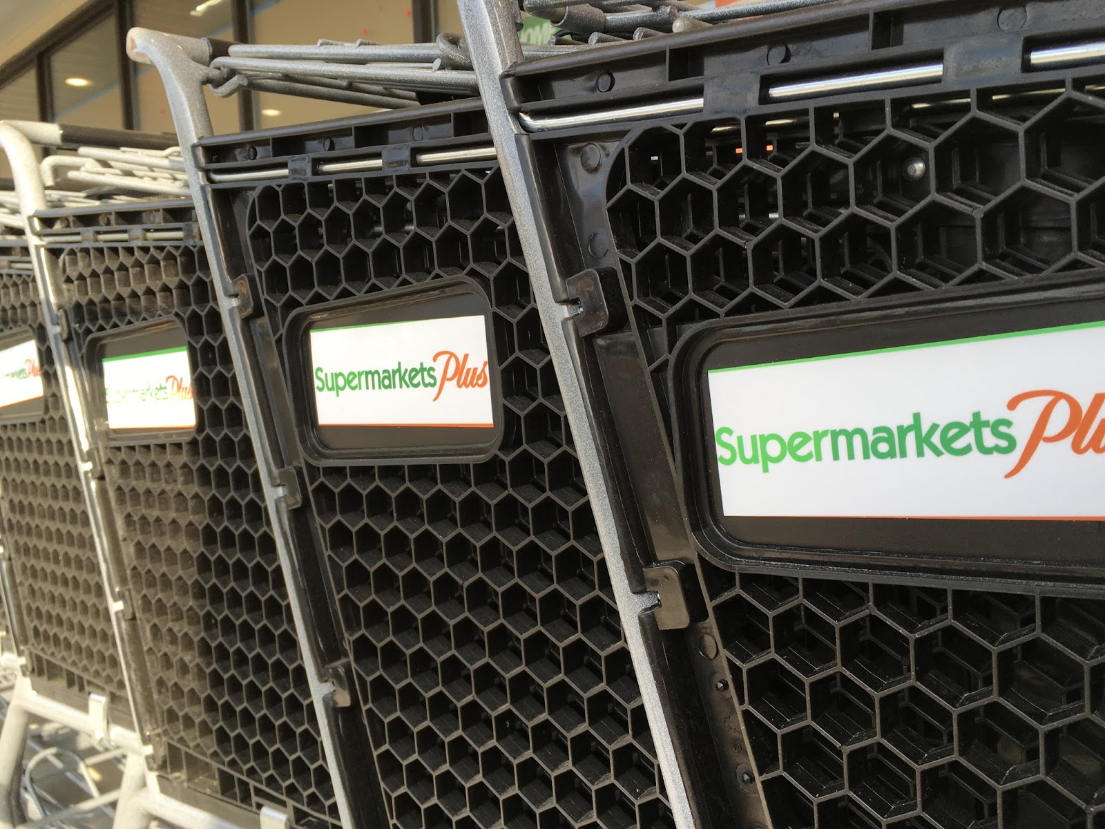 Supermarkets Plus IGA Elizabeth, NJ