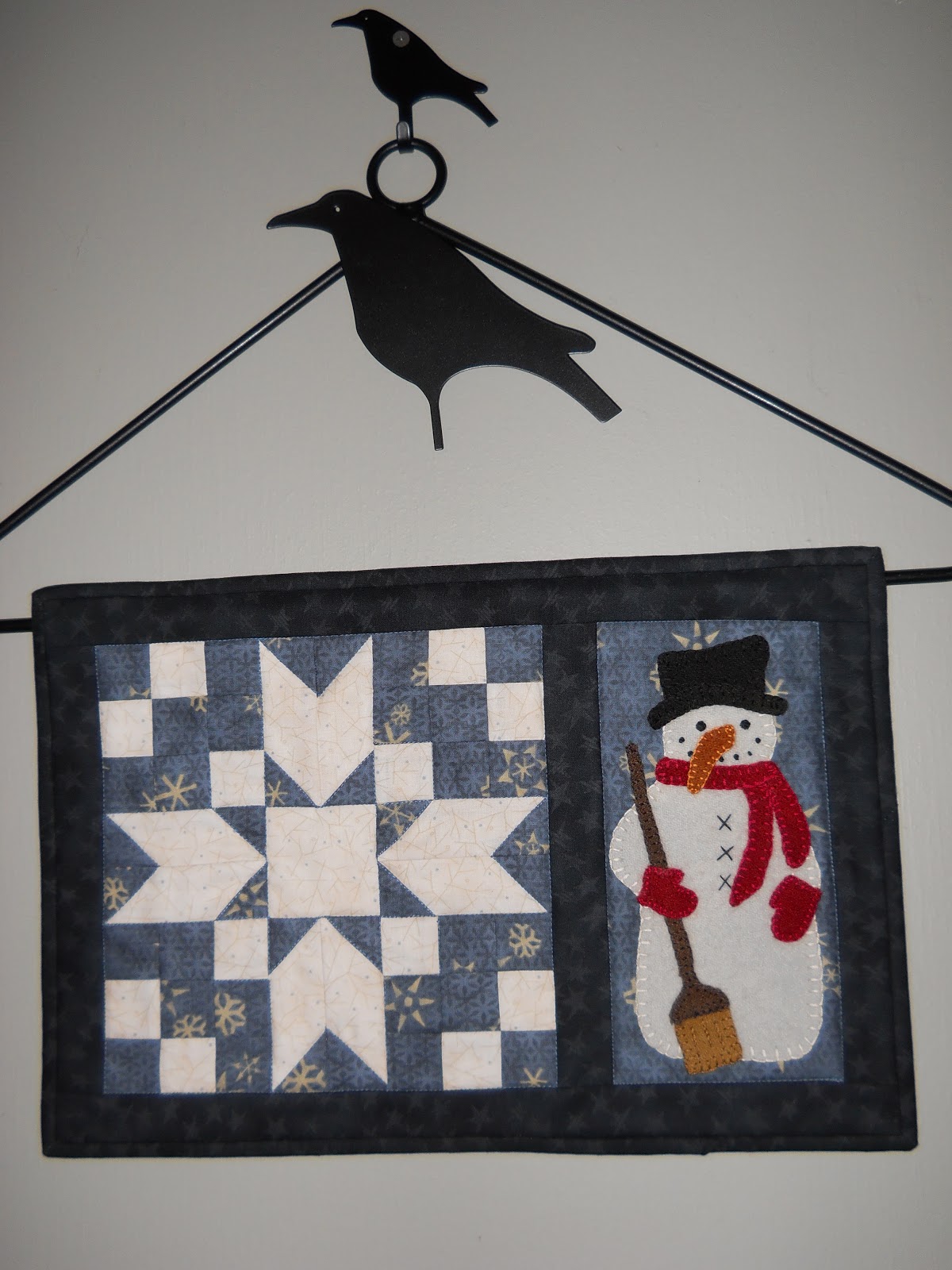 traditional quilter's blog Snowman Winter Wall Hanging