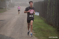 Jonathan LaBarre (2nd, 18:05) with a firm grip on second place, just a few hundred meters from the finish line. Jonathan LaBarre