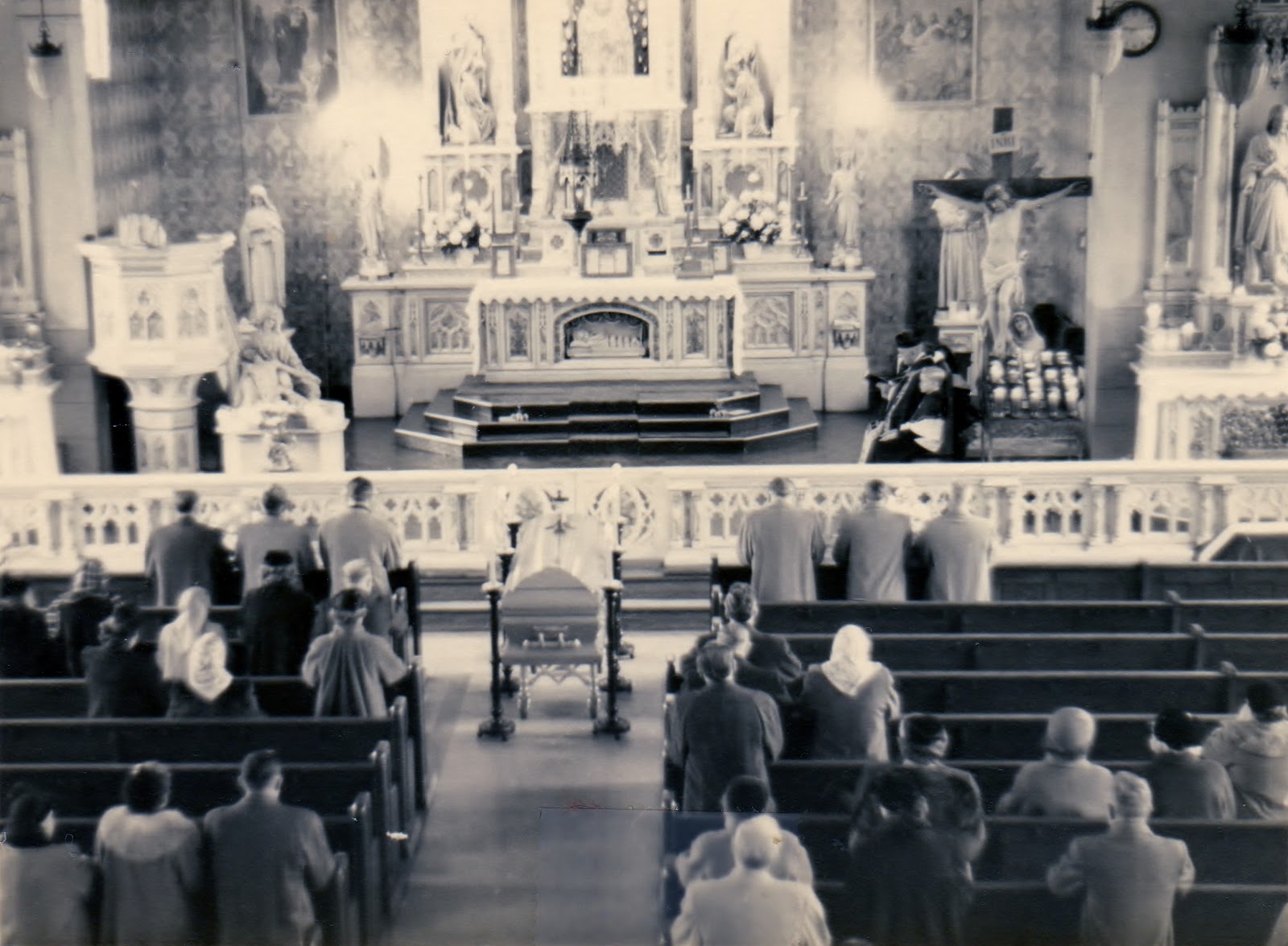 Amber Reunion Nativity BVM