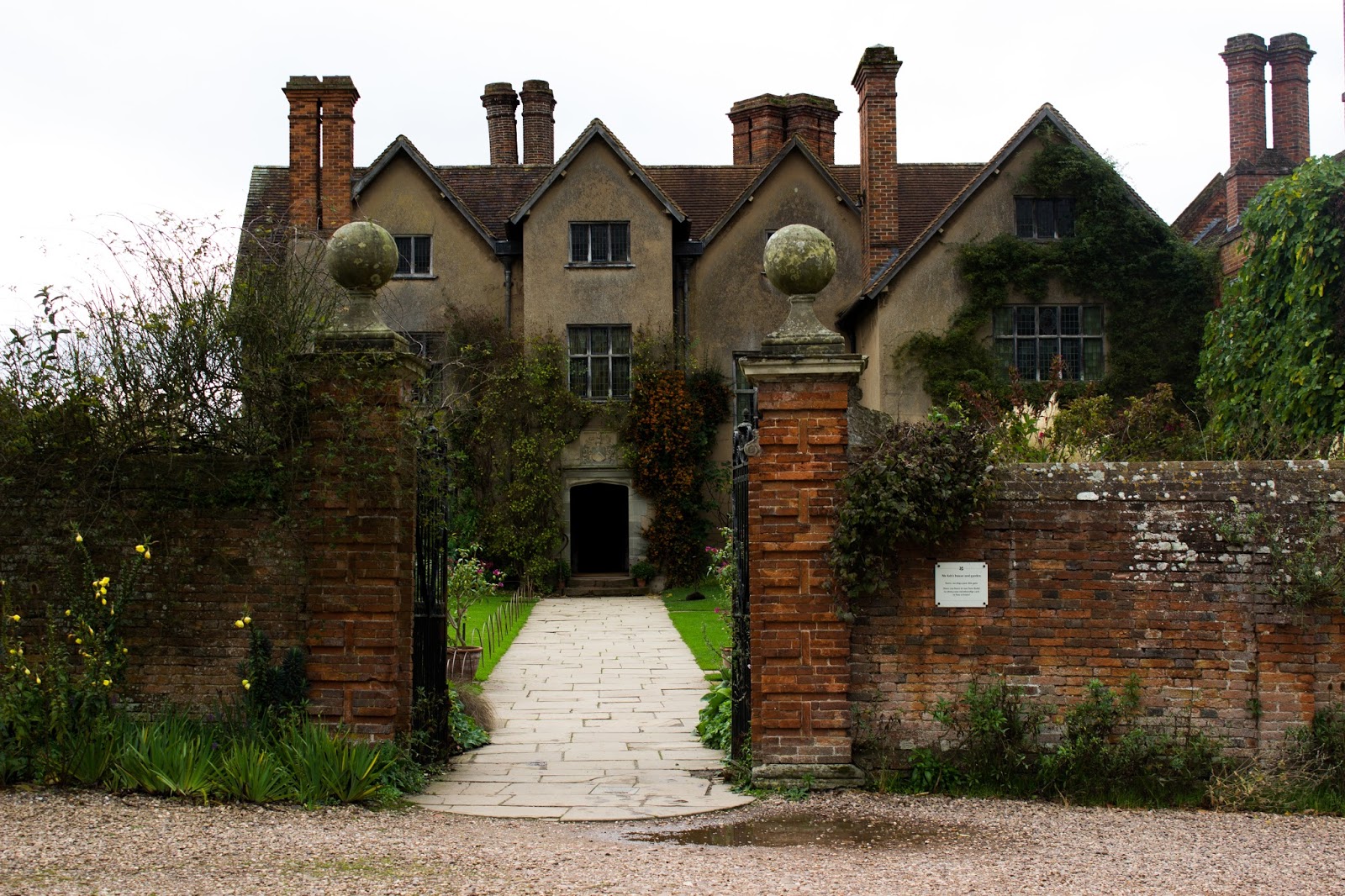THE NATIONAL TRUST // PACKWOOD HOUSE Gee Gardner