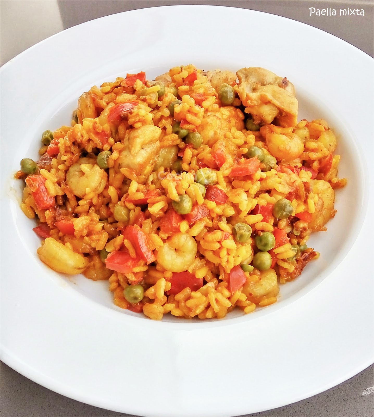 Cocinax2. Las recetas de Laurita. Paella mixta (de pollo y gambas)