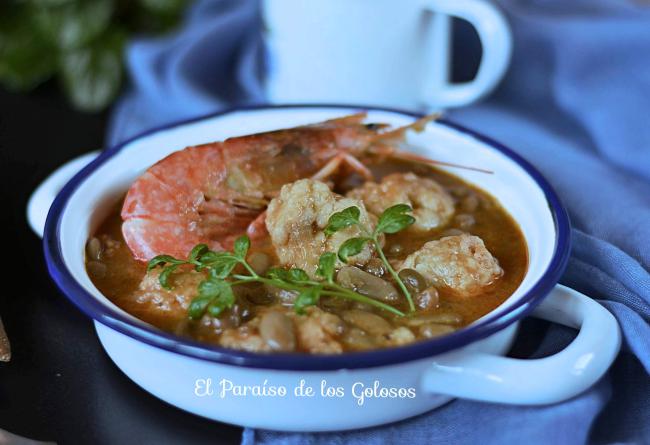 Verdinas Con Albondigas De Merluza Y Gambon
