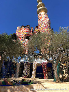 jardim dos taros varanda praca  - Jardim do Tarô de Niki de Saint-Phalle