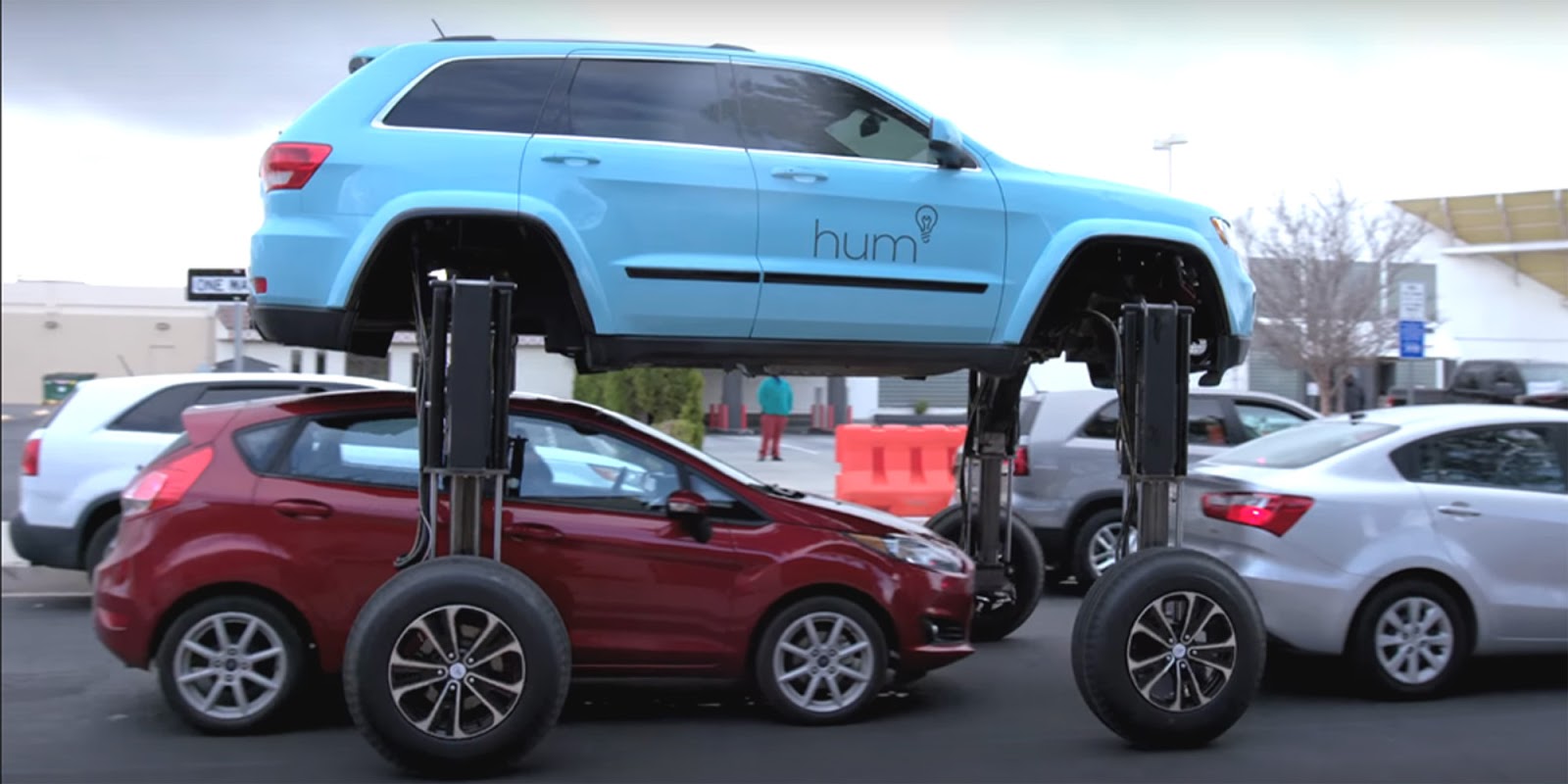 This Jeep Grand Cherokee is built to move over other cars