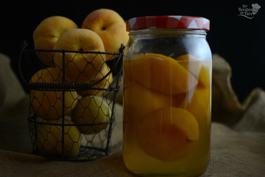Melocotones-en-almíbar-con-hierbabuena-y-ginebra-03