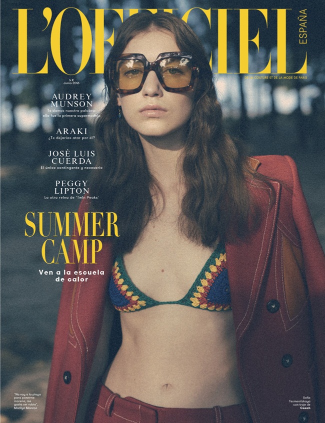 L'officiel Spain June 2016, Sofia Tesmenitskaya 2016 SS Tommy Hilfiger Multi-Coloured Crochet Bikini Editorials