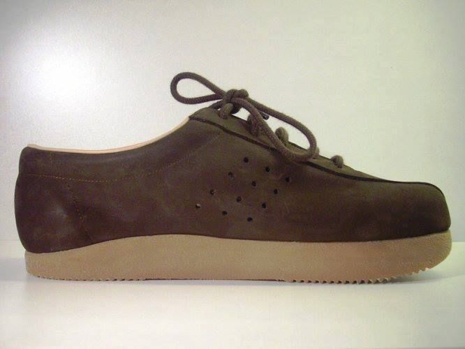 Waar kan ik roots schoenen kopen