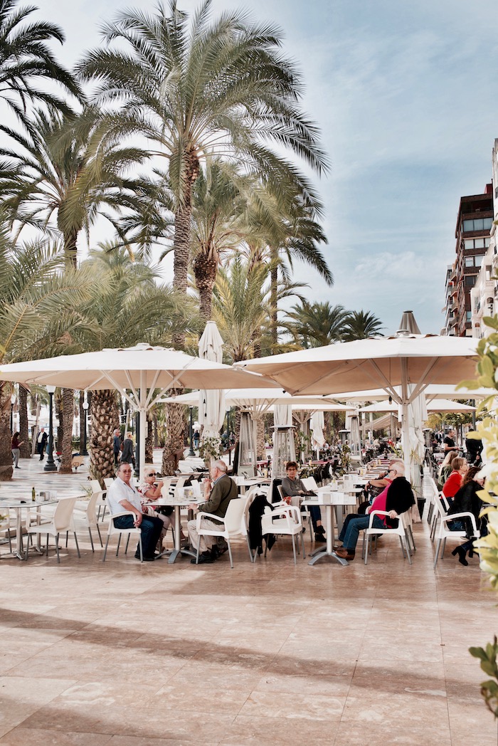 Alicante zwiedzanie, Przewodnik Alicante, Alicante zwiedzanie, Hiszpania, Alicante zabytki, Alicante Costa Blanca, Alicante atrakcje, Alicante gdzie jeść, Podróże, Explanada Espana, Alicante plaże