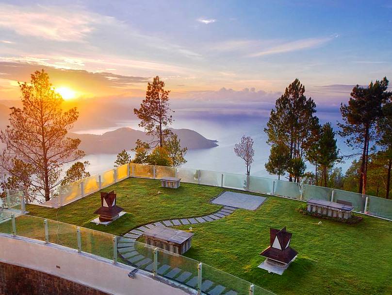 Taman Simalem Resort Hotel Di Tanah Karo Berlatar Danau Toba Pariwisata Sumut