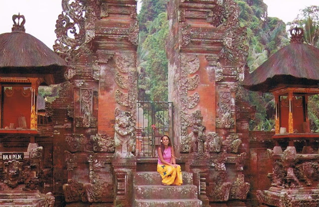 Macarena en Bali (2004) Macarena en Bali (2004)