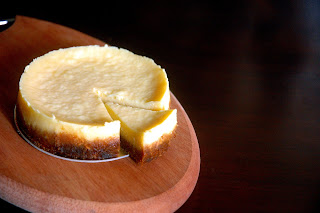Queso de Bola Cheesecake Recipe | Healthy Bake Recipe