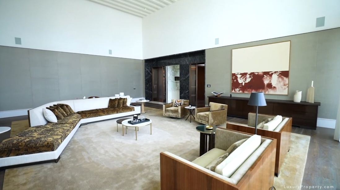 Tour Dorchester Hotel Dubai Penthouse vs. 33 Interior Design Photos