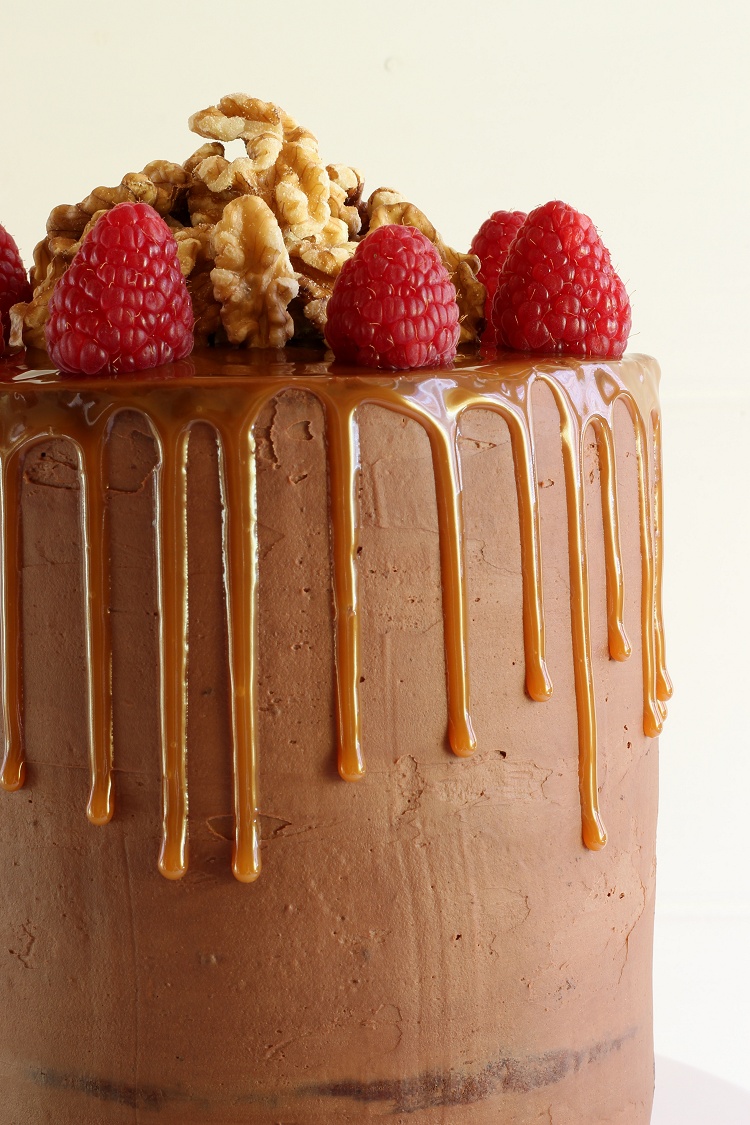Schokoladen-Karamell-Walnuss-Himbeer-Torte - Drip Cake 3