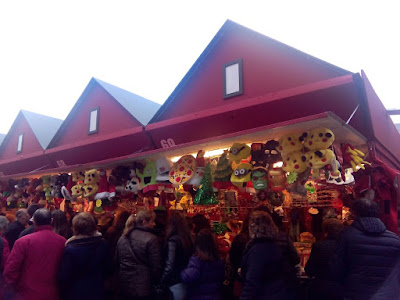 Mercado de Navidad en la Plaza Mayor, Madrid Mercado de Navidad en la Plaza Mayor, Madrid
