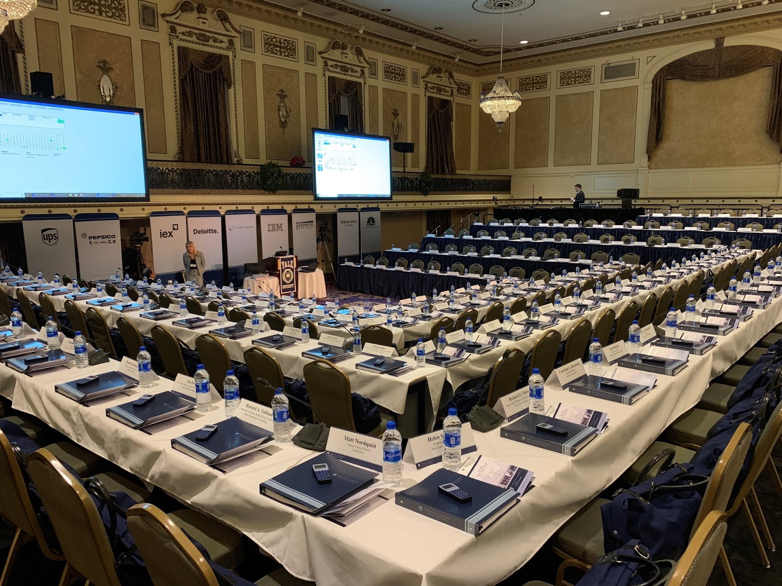 Hindsight Yale CEO Summit