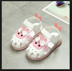 Model Sepatu Anak Perempuan Umur 3 Tahun yang Lucu Model Sepatu Anak Perempuan Umur 3 Tahun yang Lucu