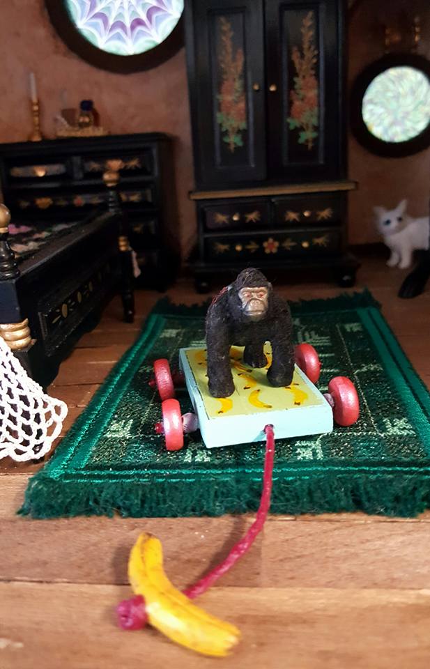 My Magical Mini's Gloria the Gorilla pull toy