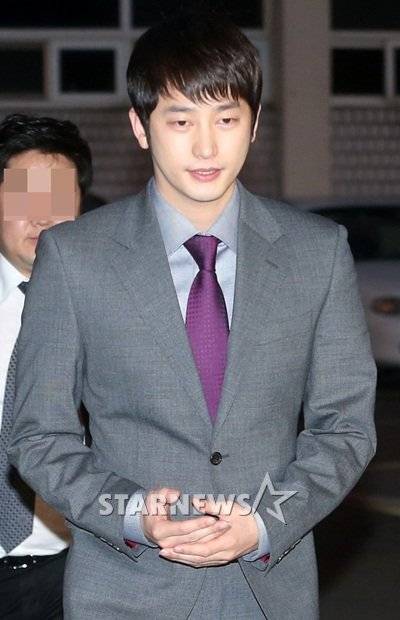 Oppa K-Pop: [News] Park Si Hoo back to Korea later this month