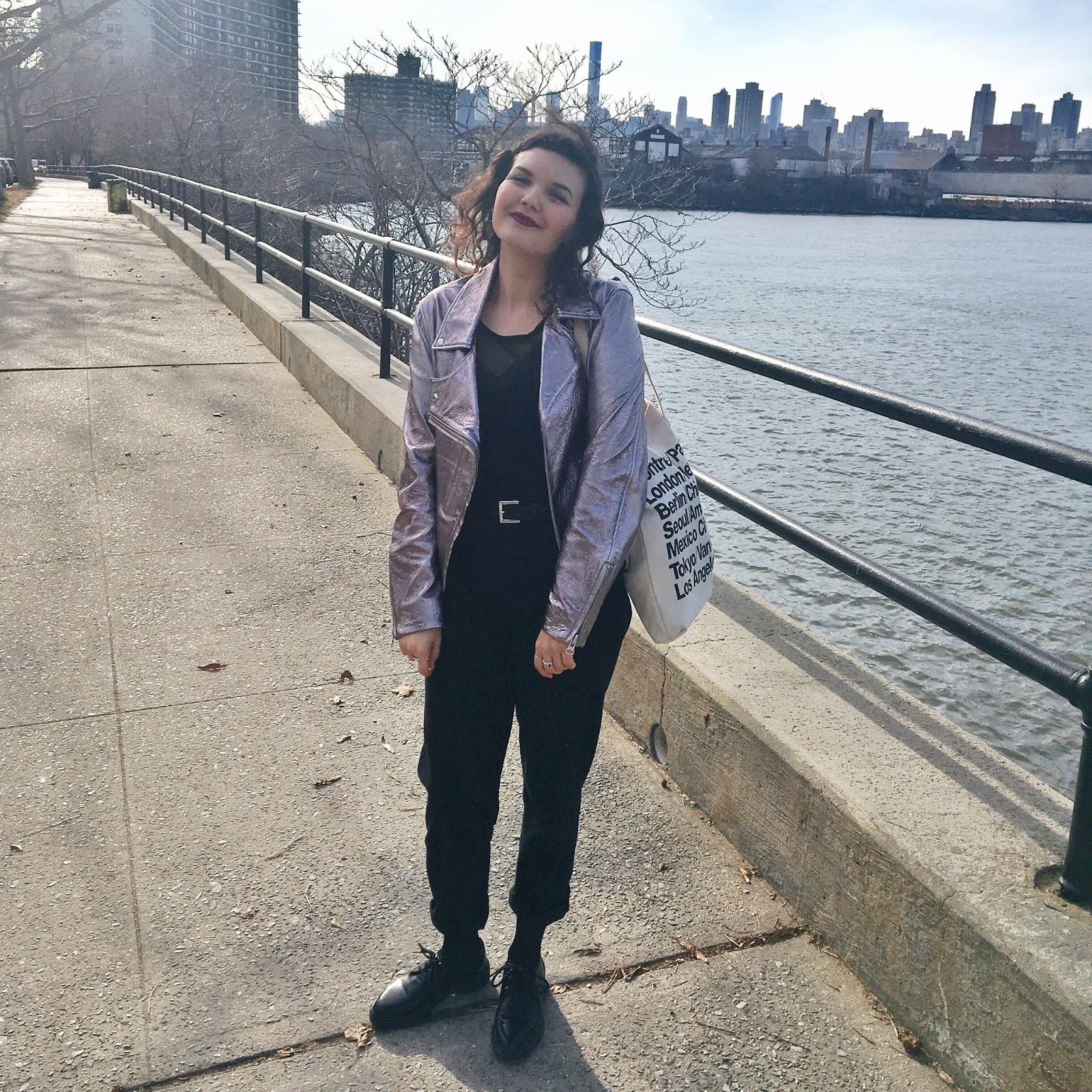 Astoria park, new york city, queens, mcq by alexander mcqueen gun metal leather biker jacket metallic finish, american apparel classic tote bag, brunette, fashion blogger, personal style blogger, brooklyn is burning