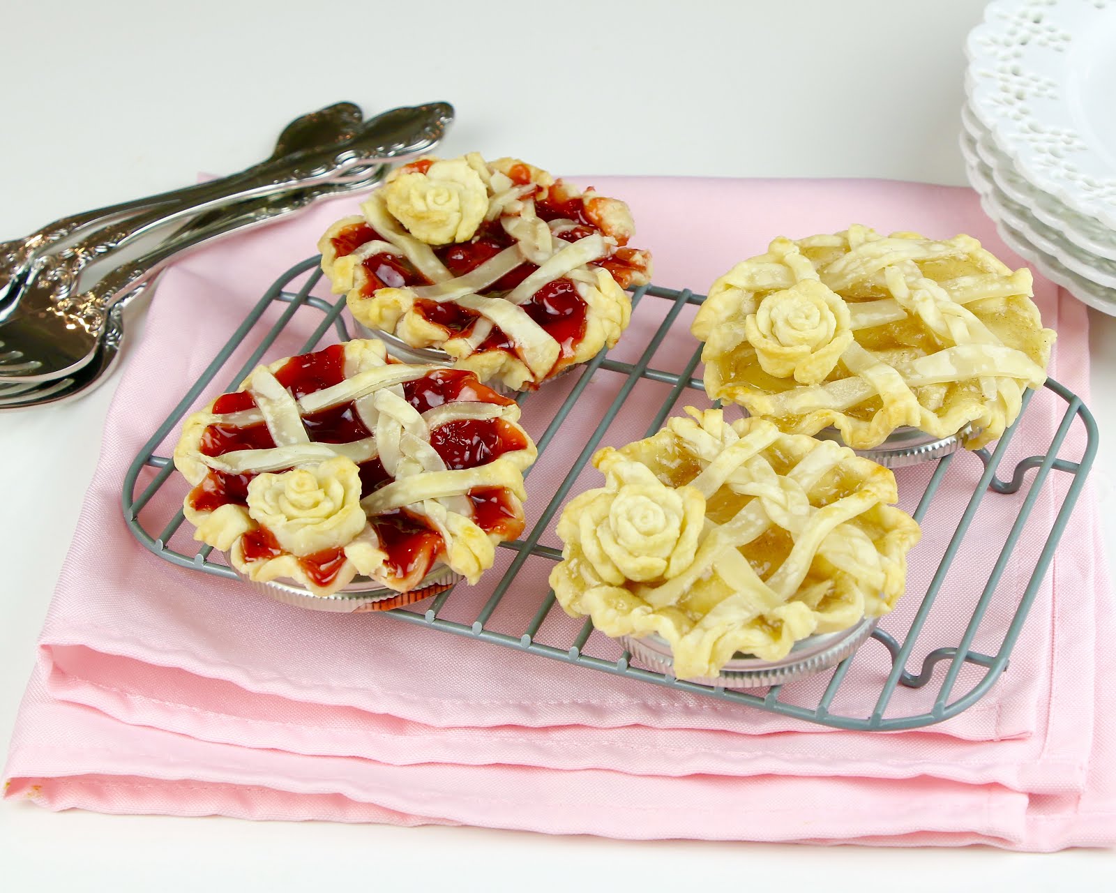  video mini pies how to make pies in mason jar lids the lindsay ann