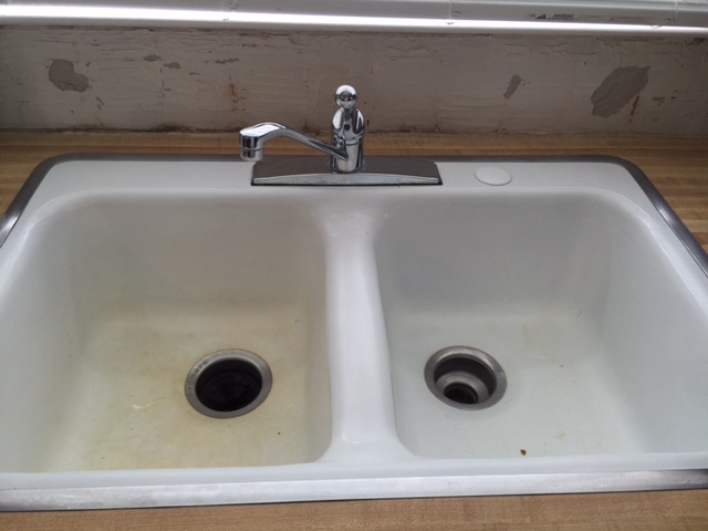 repurpose old kitchen sink