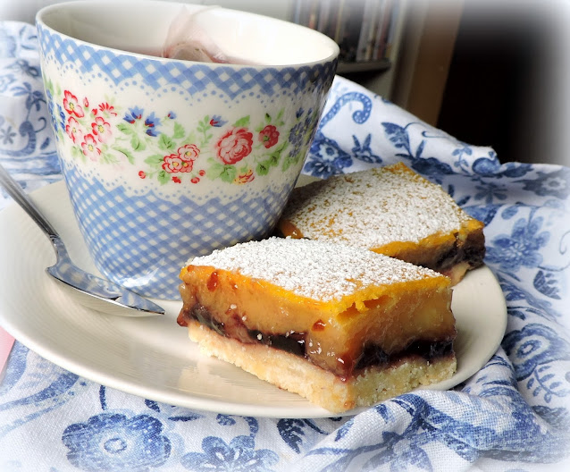 Lemon & Blackberry Slice