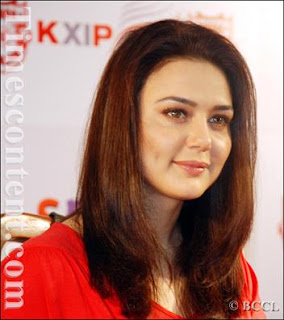 Top Beauty Images Wallpapers Pictures: Preity Zinta Nude Hot Image