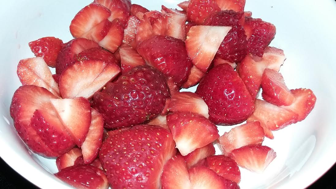 The Aldi Spot Helping You Save 1.29 ALDI Strawberry Sale! Sweet