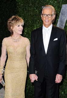 Jane Fonda short layered blonde hairstyle with highlights at the 2012 Vanity Fair Oscar Party