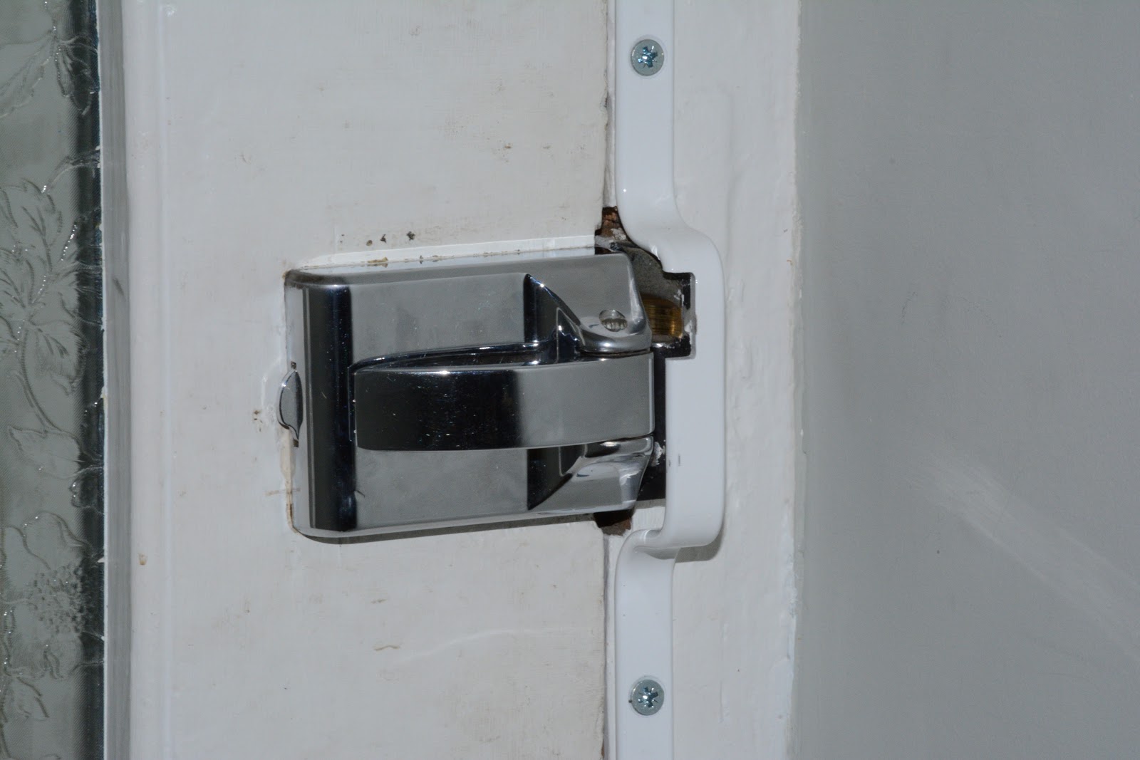 5 Ways To Significantly Improve Your Front Door Security