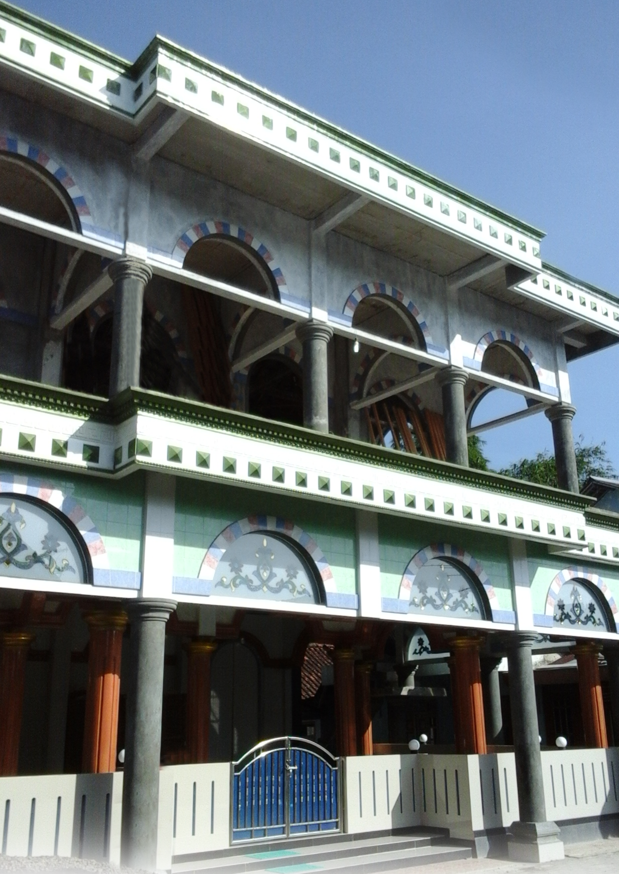 Masjid Roudloh Pondok Pesantren AL-HUDA Desa Pakuncen Kec. Selomerto Kab. Wonosobo