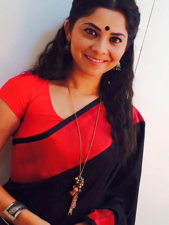 Sonalee Kulkarni Wiki Biography Dob Age Height Weight Affairs And