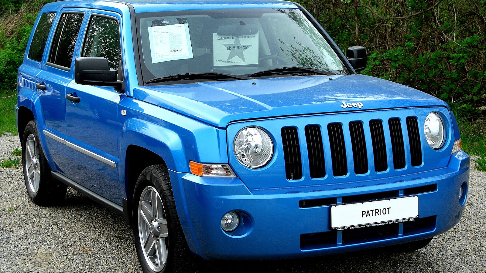 Blue Jeep Patriot - Blue Choices